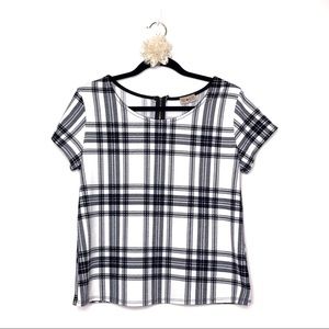 Free Kisses-Black & White Checkered Blouse-EUC-Sz Lg.
